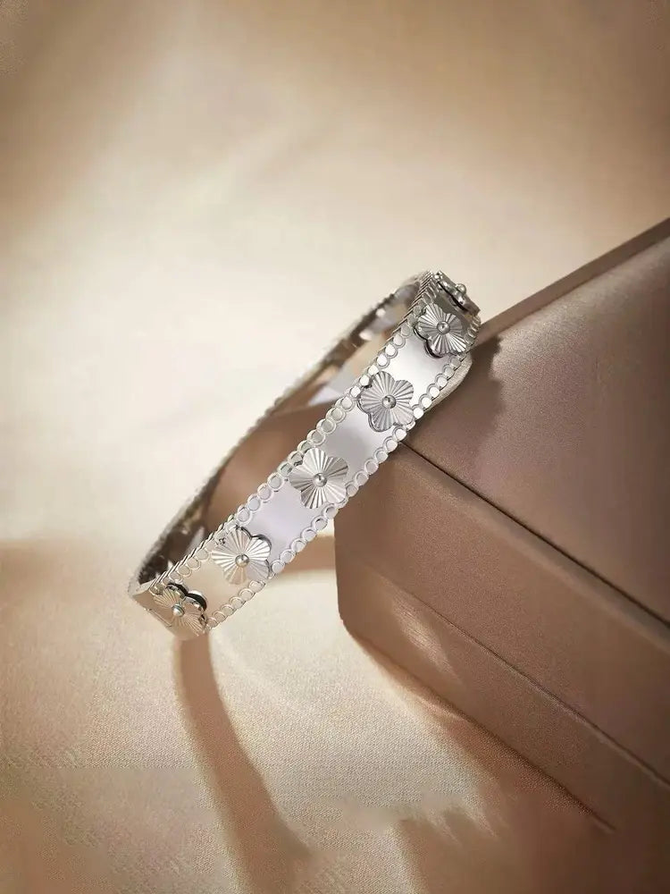 Bracelet à motif classique de style parisien