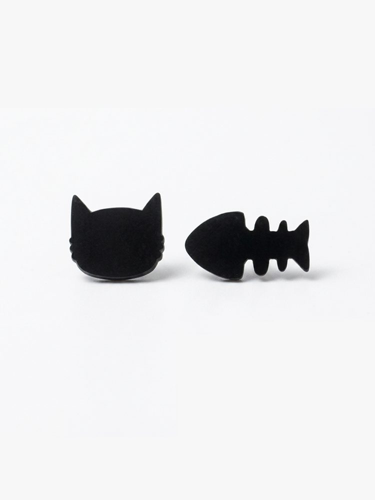 Magnetic stud blace cat earring Cute