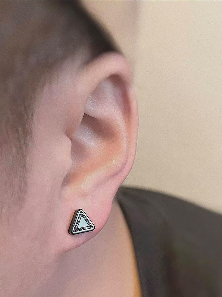 Triangle Magnetic Earrings for Men Black Silver Hip Hop Cool