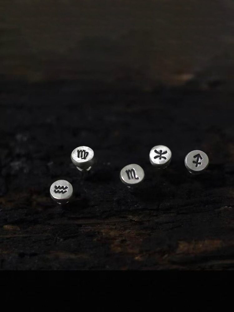 Vintage Minimal Stainless Steel Stud Earrings – Hypoallergenic Custom Initial Zodiac (Silver) 1 Pairs