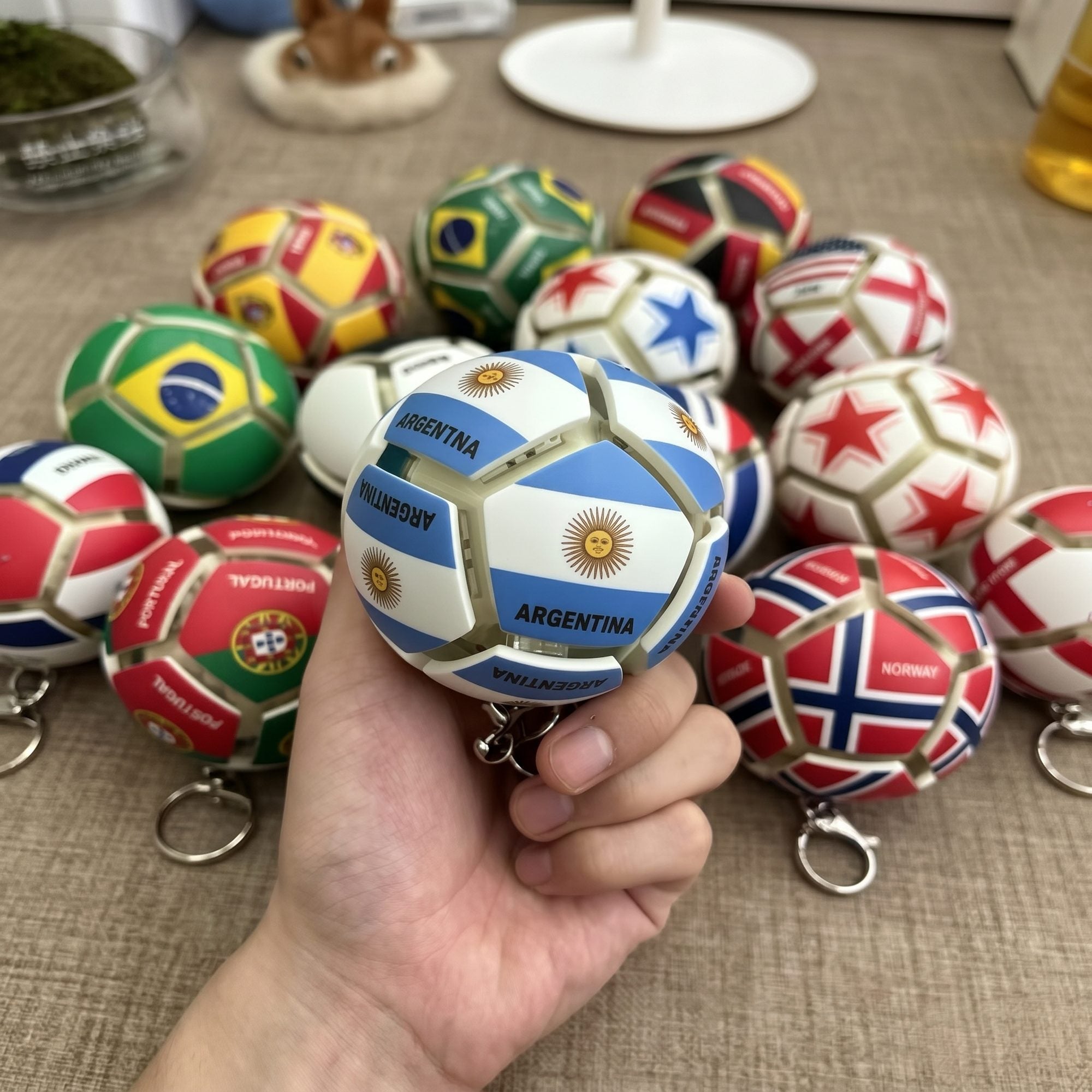 Creative assembled football-shaped toy, international competition stress-relief gadget, keychain integrated pendant football