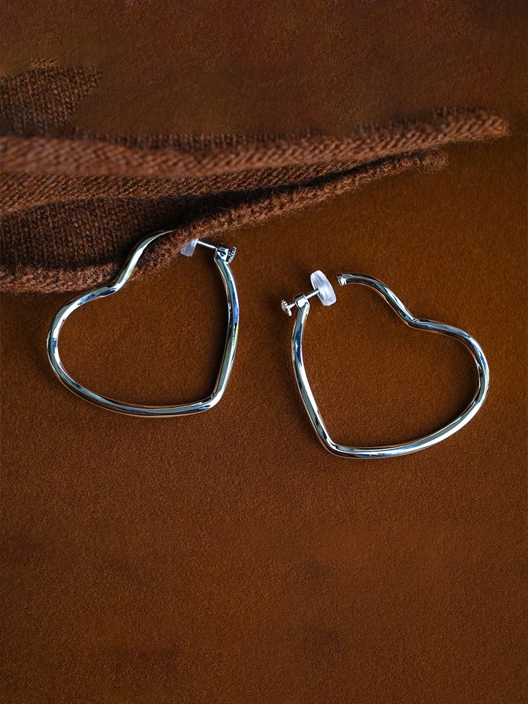 Elegant Heart Hoop Earrings Screw Back Anti-Slip