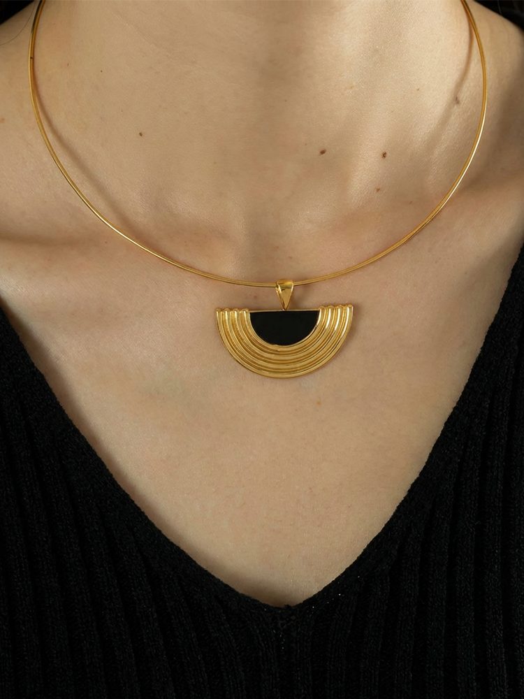 French Egyptian earrings necklace set - view 7