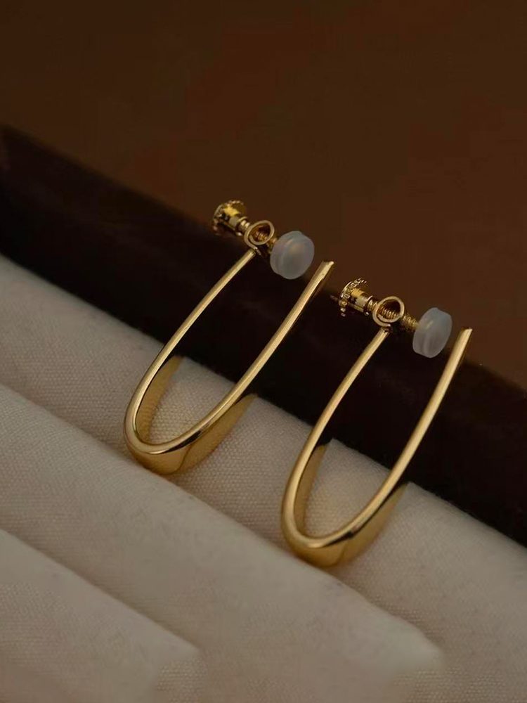 Gold Stainless Steel Hoop – Product Description Screw Back Clip-On Earrings
