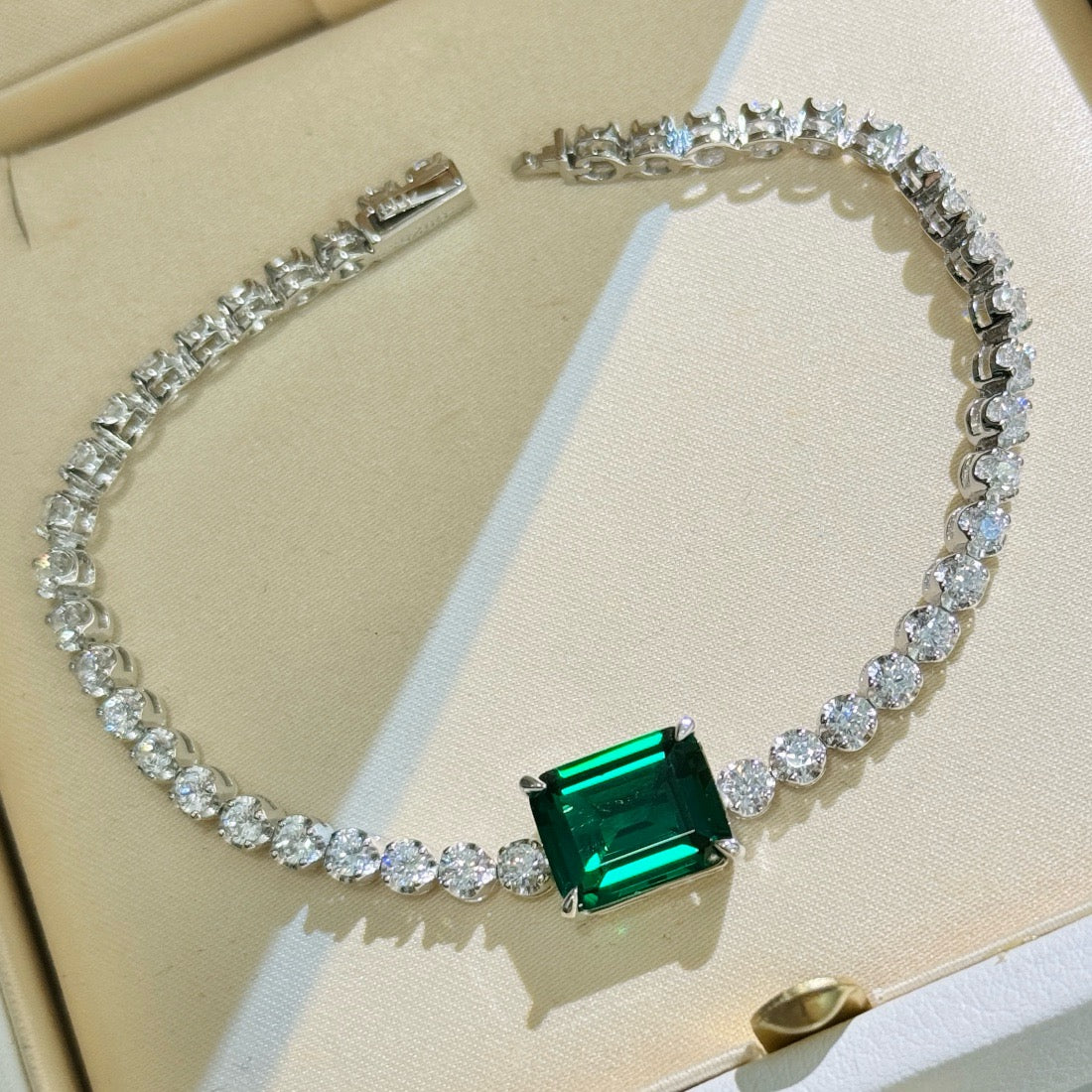 Vintage Authentic Gold-Tone Turn-Lock Bracelet