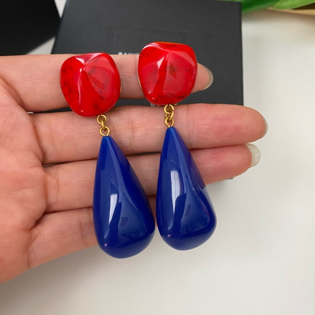 Vintage Eearrings Clip on Big Red Blue
