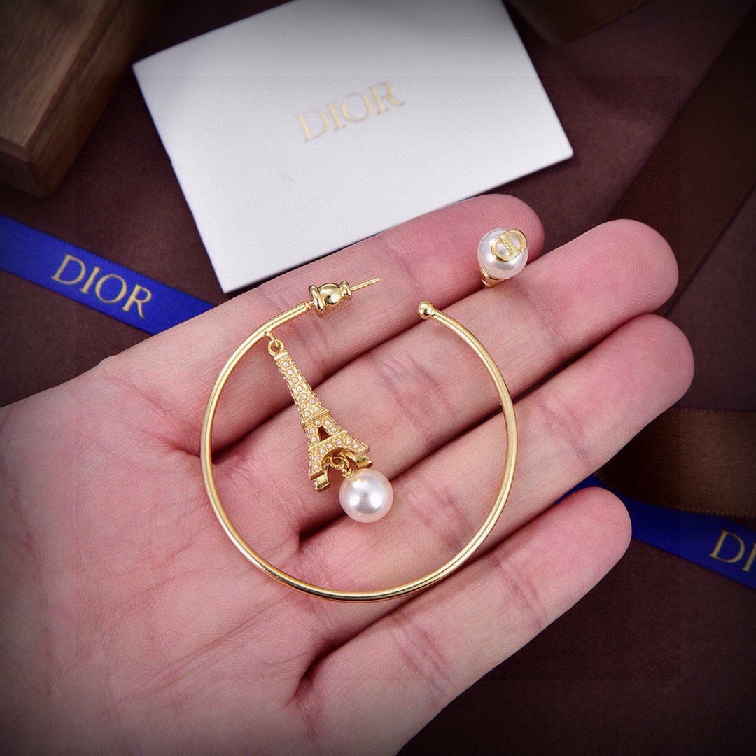 Vintage Authentic Gold-Tone Turn-Lock Earrings