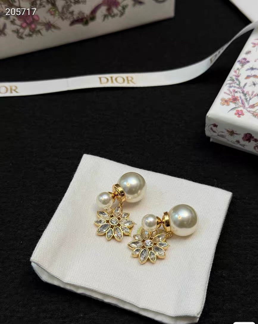 Vintage Authentic Gold-Tone Turn-Lock Earrings