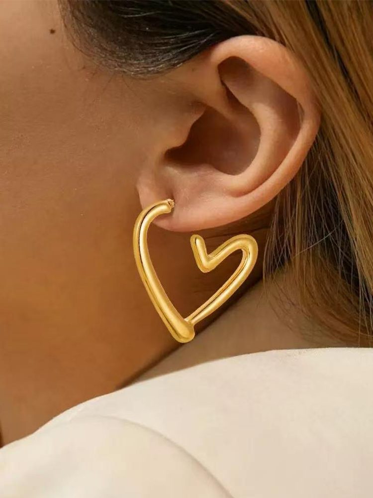 Large Stainless Steel Heart Hoop Earrings – Gold Finish