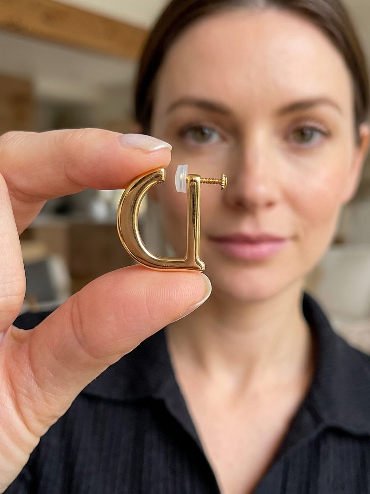 Modern D-Shape Clip-On Earrings – Gold Plated Non-Pierced Screw Back Clip-On Earrings
