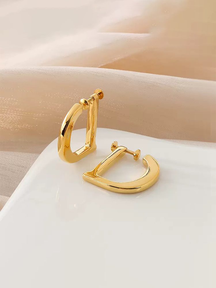 Modern D-Shape Clip-On Earrings – Gold Plated Non-Pierced Screw Back Clip-On Earrings