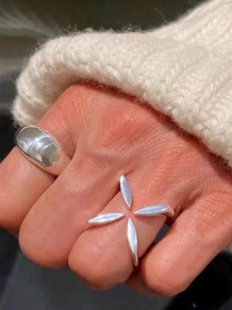 Silver Stainless Steel X-Shaped MM Ring – Product Description