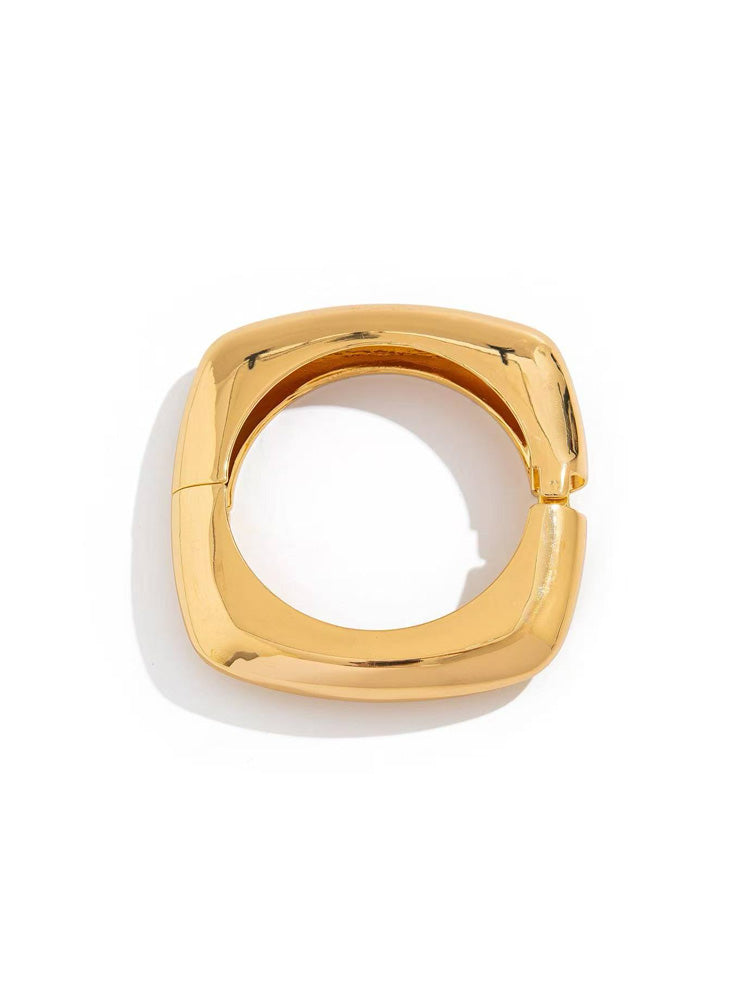The Bold Rounded Corners Square Bangle Women | 18K Gold P... - view 4