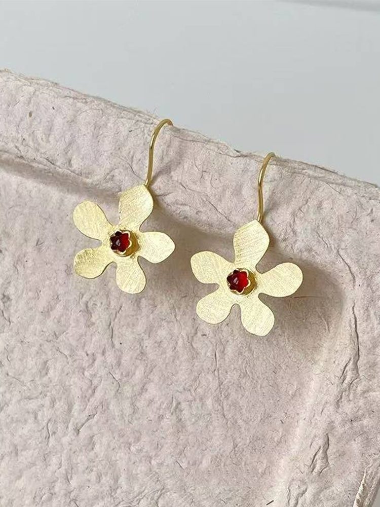 Vintage Floral 18K Gold Plated Earrings – Lightweight Design Dangle