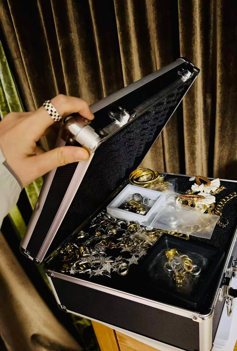 A Paris-Inspired Ring Box for Girls With Independent Style