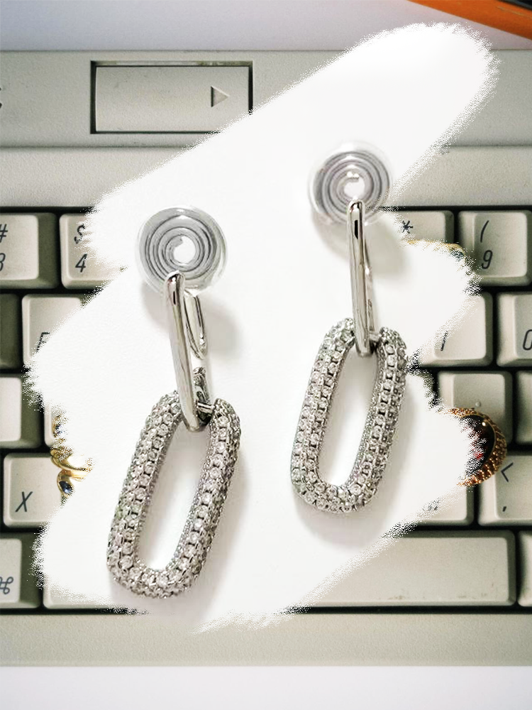 On Earrings（No Piercing Needed）