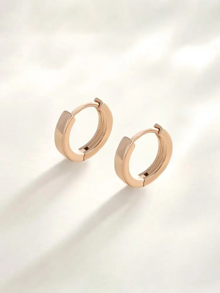 Modern Flat-Edge Huggie Hoops Earrings