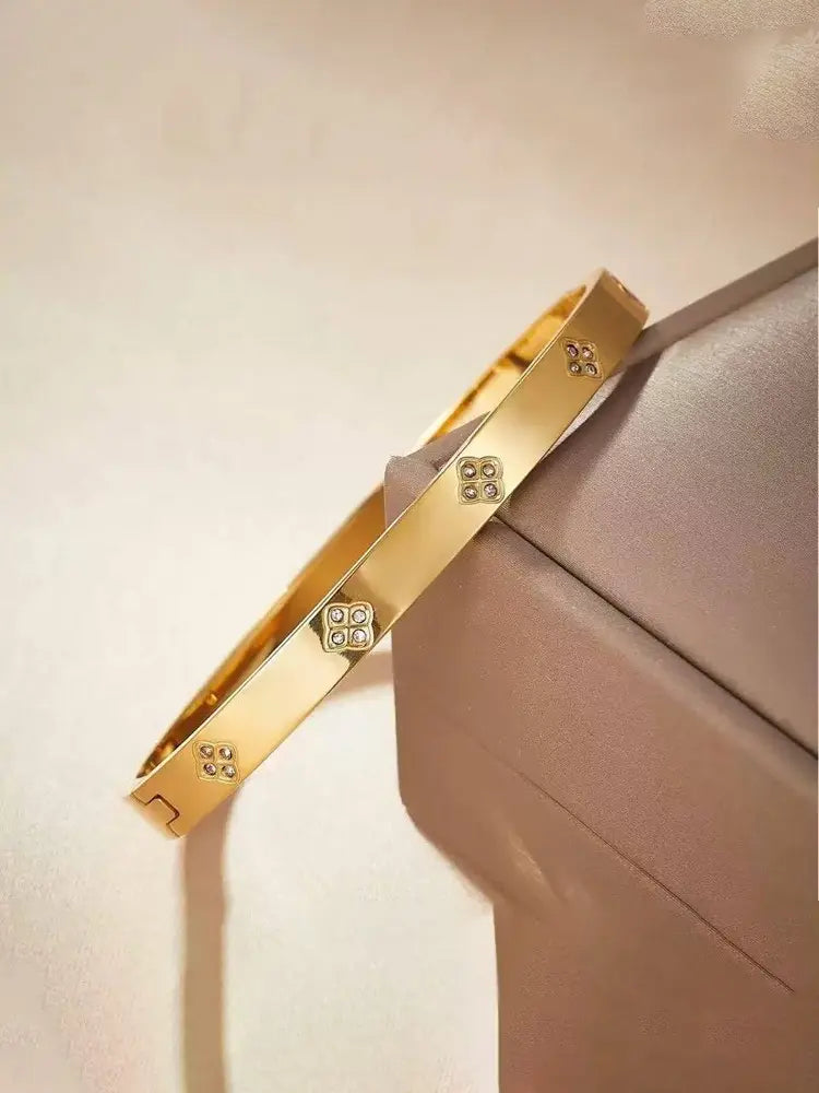 Bracelet à motif classique de style parisien