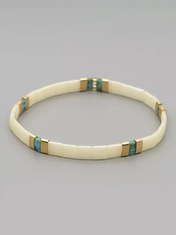 Collier d'agate multicolore à taille carrée, or bleu pur