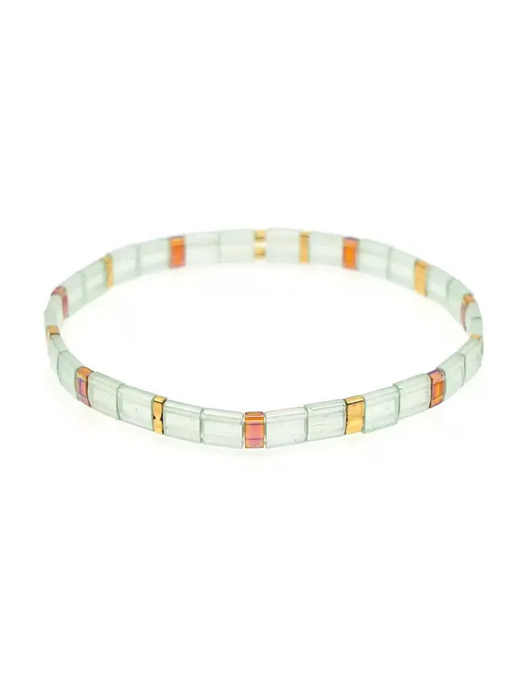 Collier d'agate multicolore à taille carrée, or bleu pur