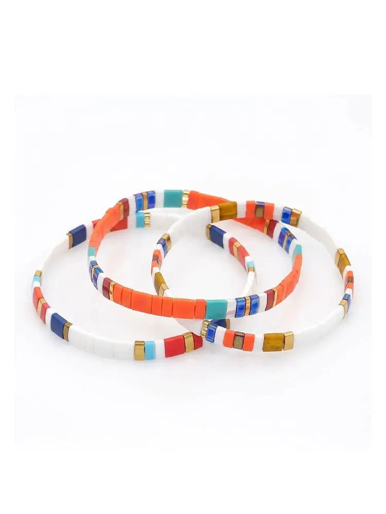 Bracelet carré coloré orange pour les vacances d'été