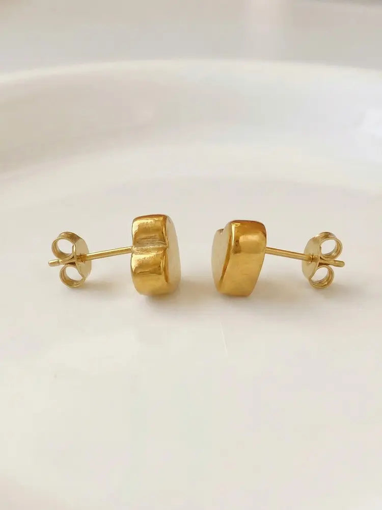 18k Gold Necklace and Earrings with Heart Designs Anklet