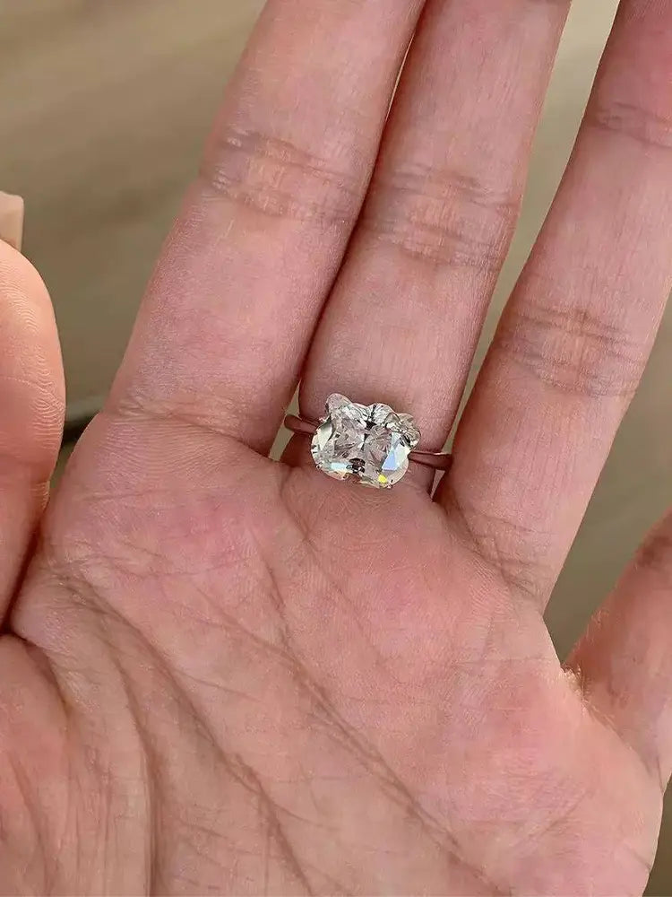 Kitten crystal open ring cut