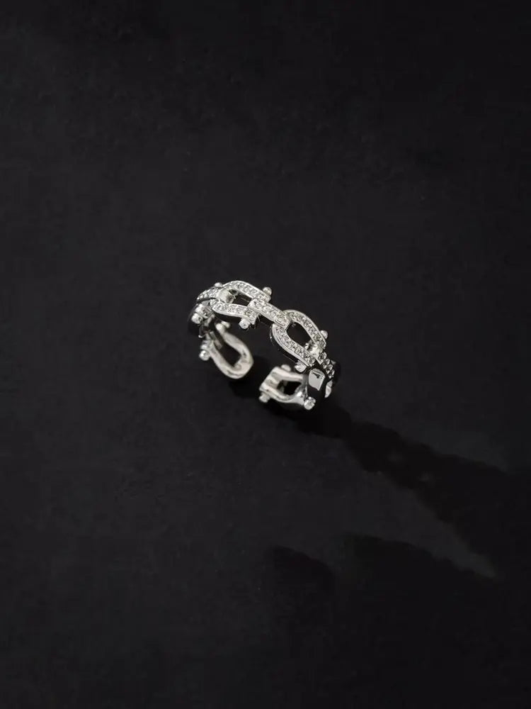 Vintage U-shaped horseshoe open ring