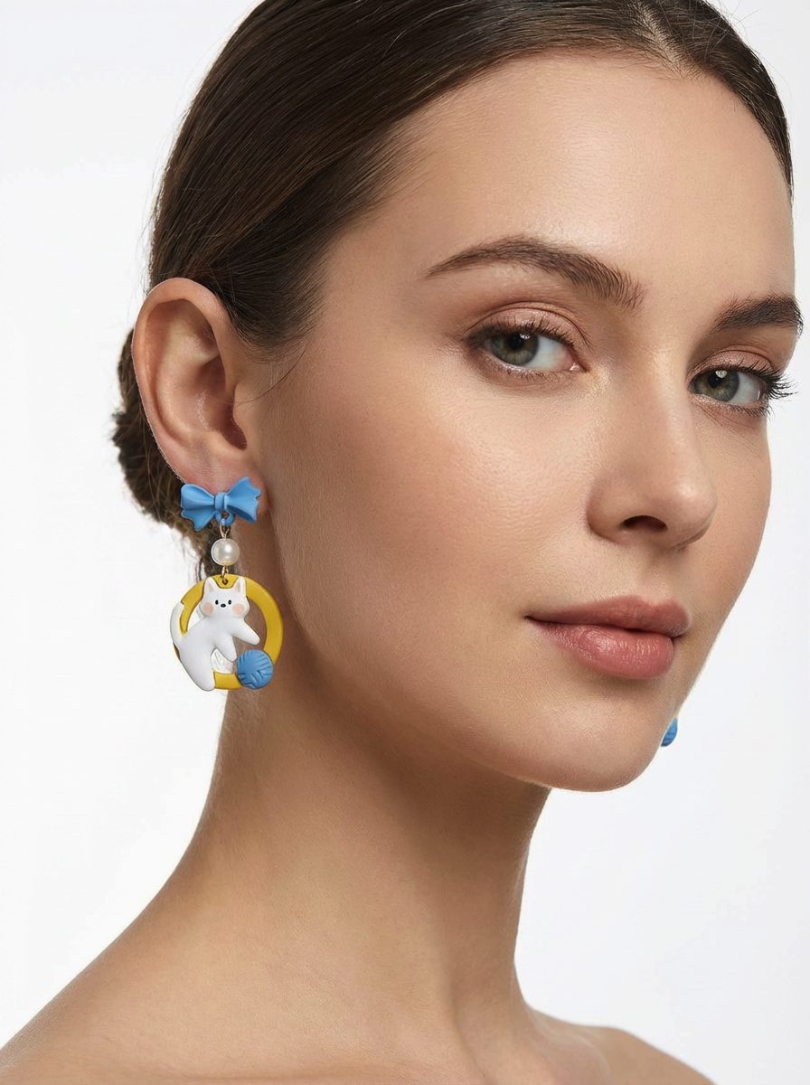 Cartoon Kitten Studs & Clip-On Earrings (No Piercing Required) Women