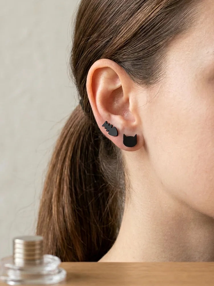 Eco-Friendly Black Cat Magnetic Earring