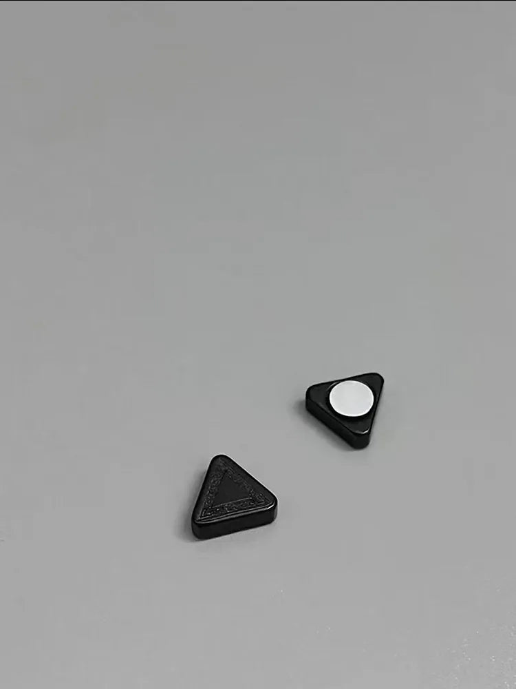 Triangle Magnetic Earring (Stainless Steel, No Piercing)