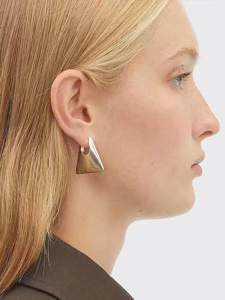 2026 Fashion Stainless Steel Bag-Shaped Earrings