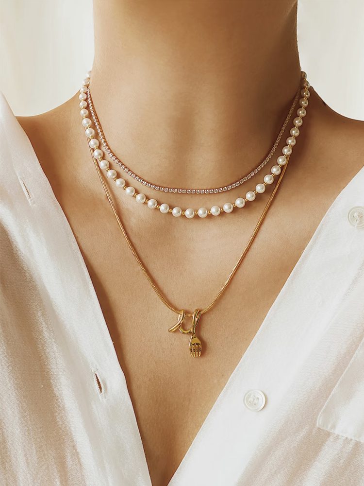 Spaghetti Pearl Triple-Layer Necklace