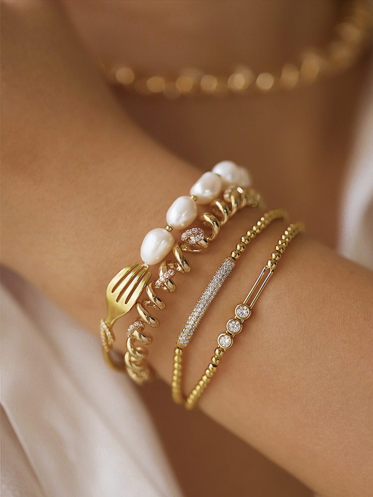 Mini Baguette Gold Bracelet