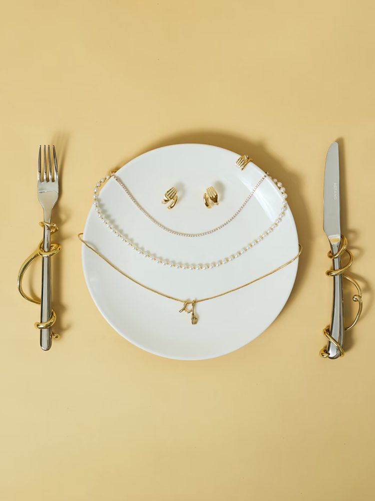 Spaghetti Pearl Triple-Layer Necklace