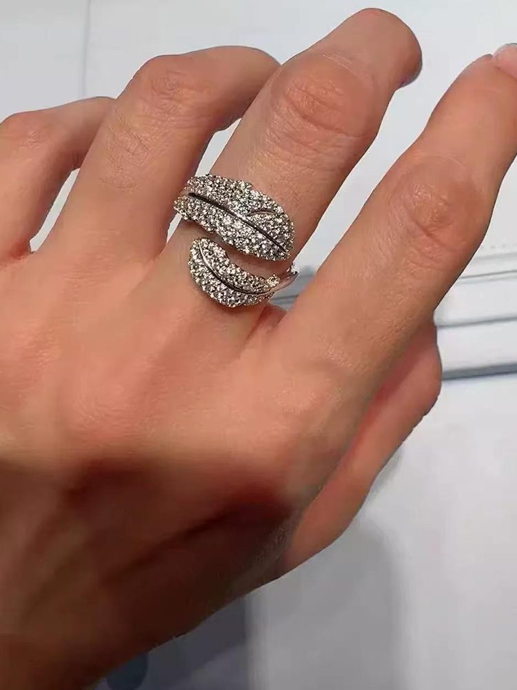 F136 2026 stainless steel star sparkle open 3 ring set Lifestyle Photo — Dainty Jewelry