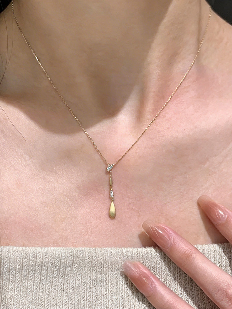 Vintage Brushed Gold Teardrop Pendant Necklace