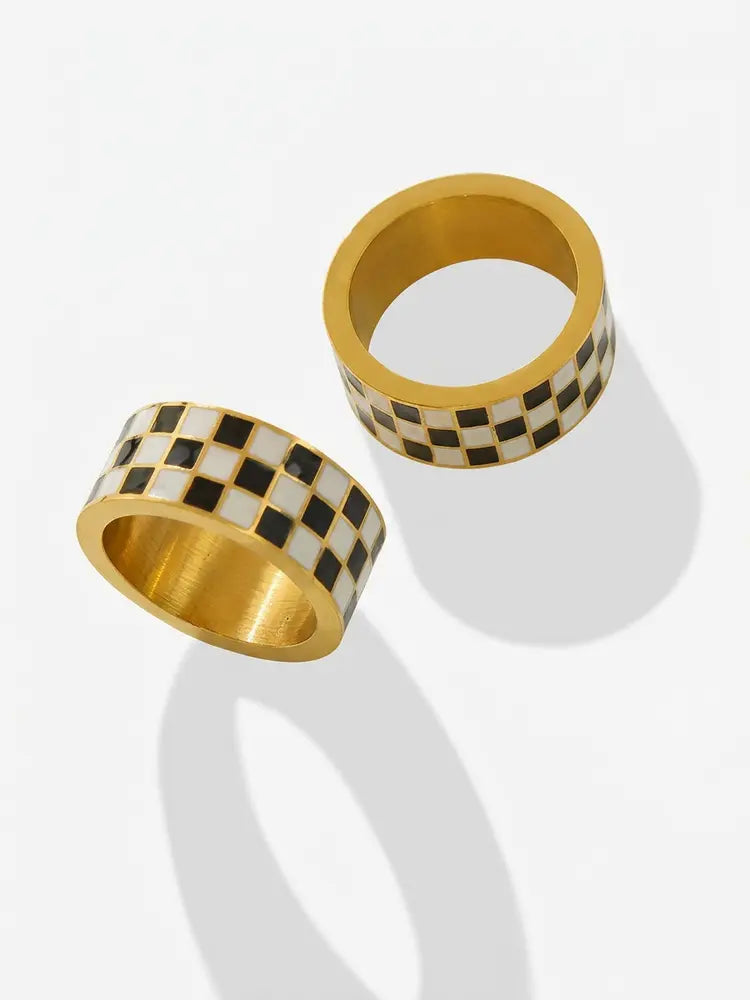 Ai Echo Black and White Checkered Ring Game Casino | 18K ...