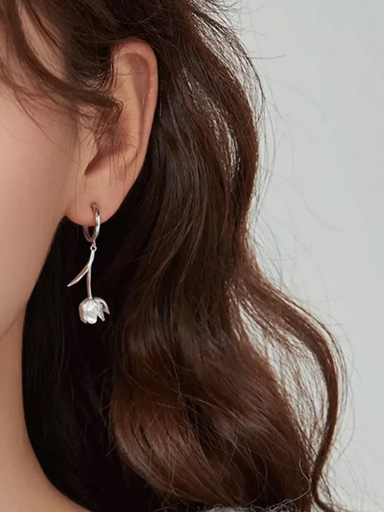 Comfort 925 Sterling Silver Floral Clip-On Earrings – Integrated Flower Bud Non-Pierced Earrings