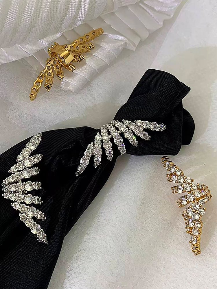 Elegant everyday ear cuffs No Piercing Side View — 18K Gold Plated