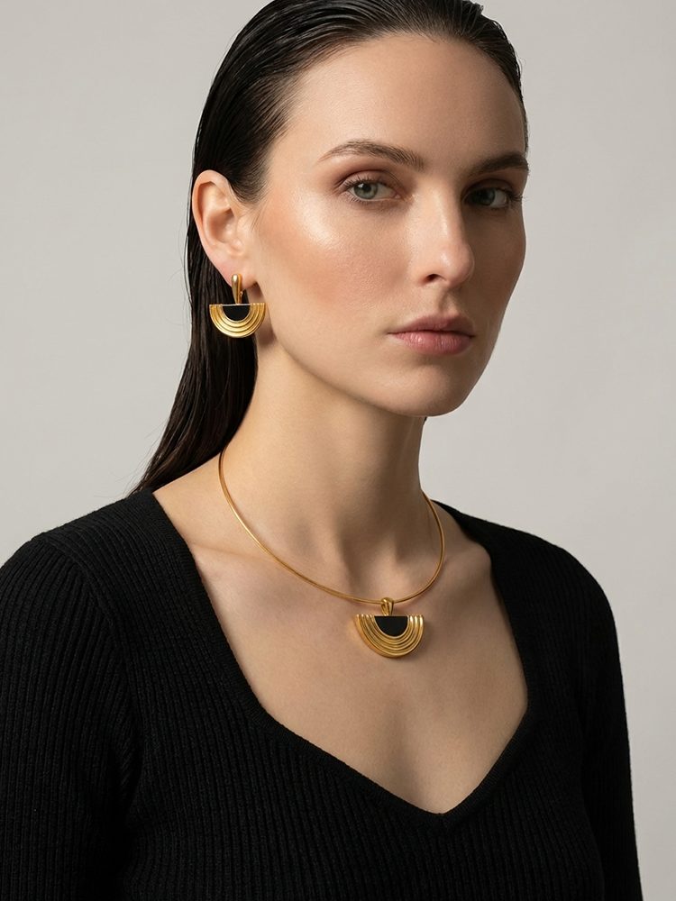 French Egyptian earrings necklace set - view 3