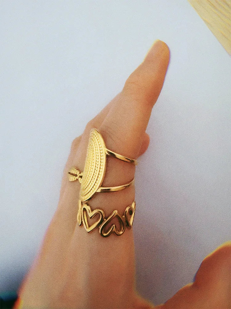 Fairies Whisper Friday Shield Ring side view, thin breathable frame design jewelry