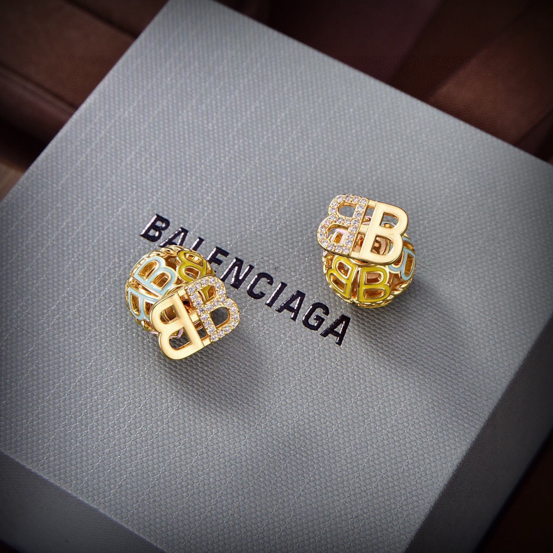 Vintage Authentic Gold-Tone Turn-Lock Earrings