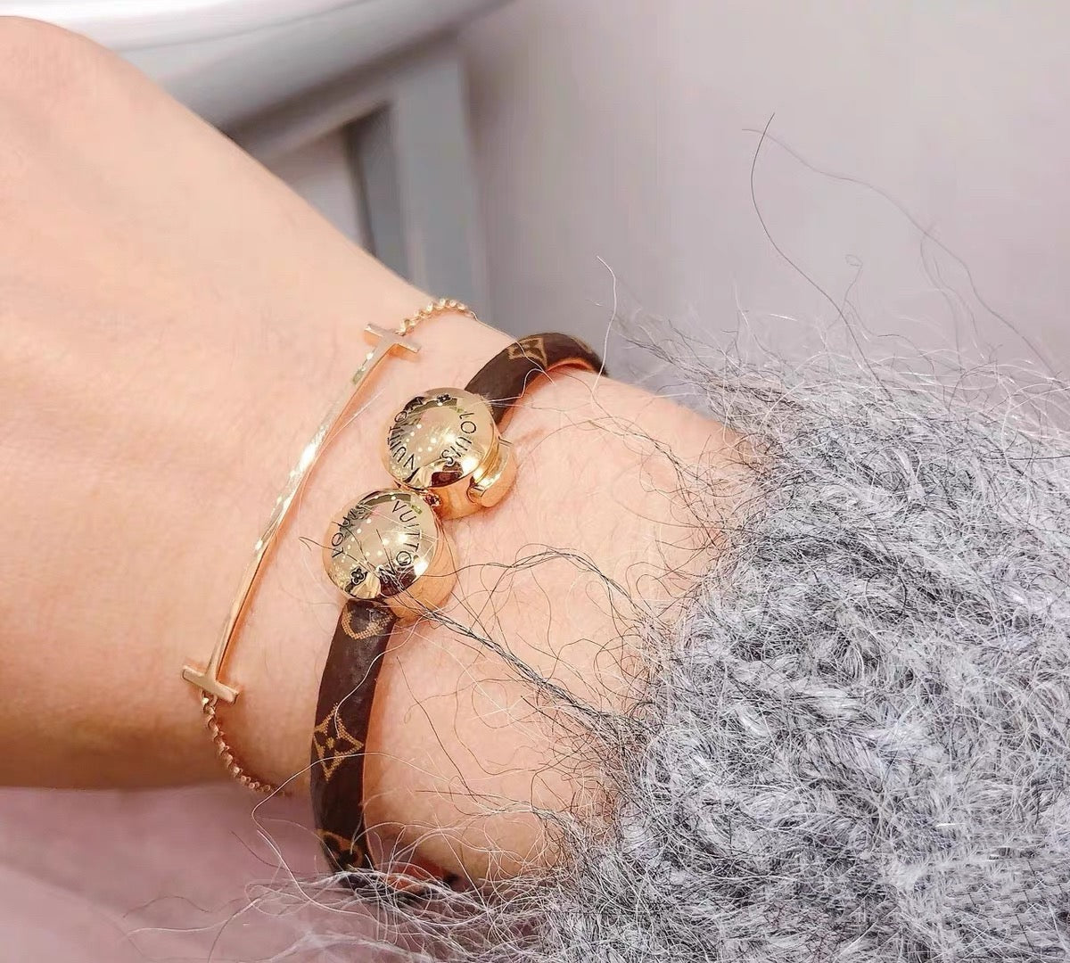 Vintage Authentic Gold-Tone Turn-Lock Bracelet