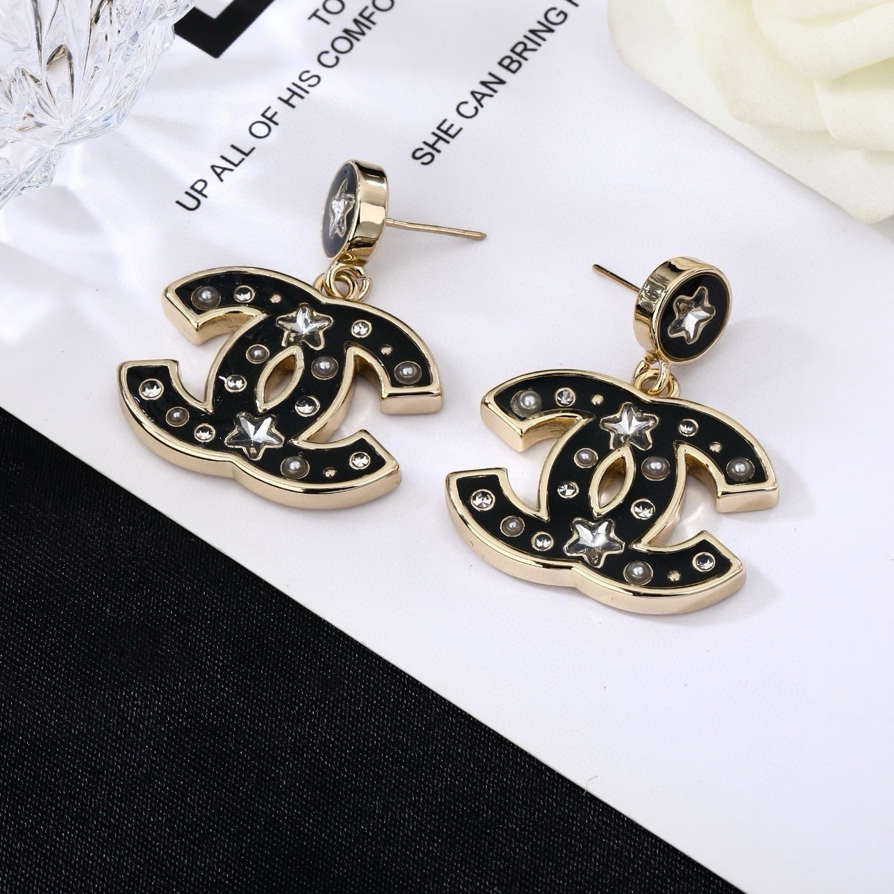 Pre-owned 1990s CC Logo Pearl Clip-on Earrings