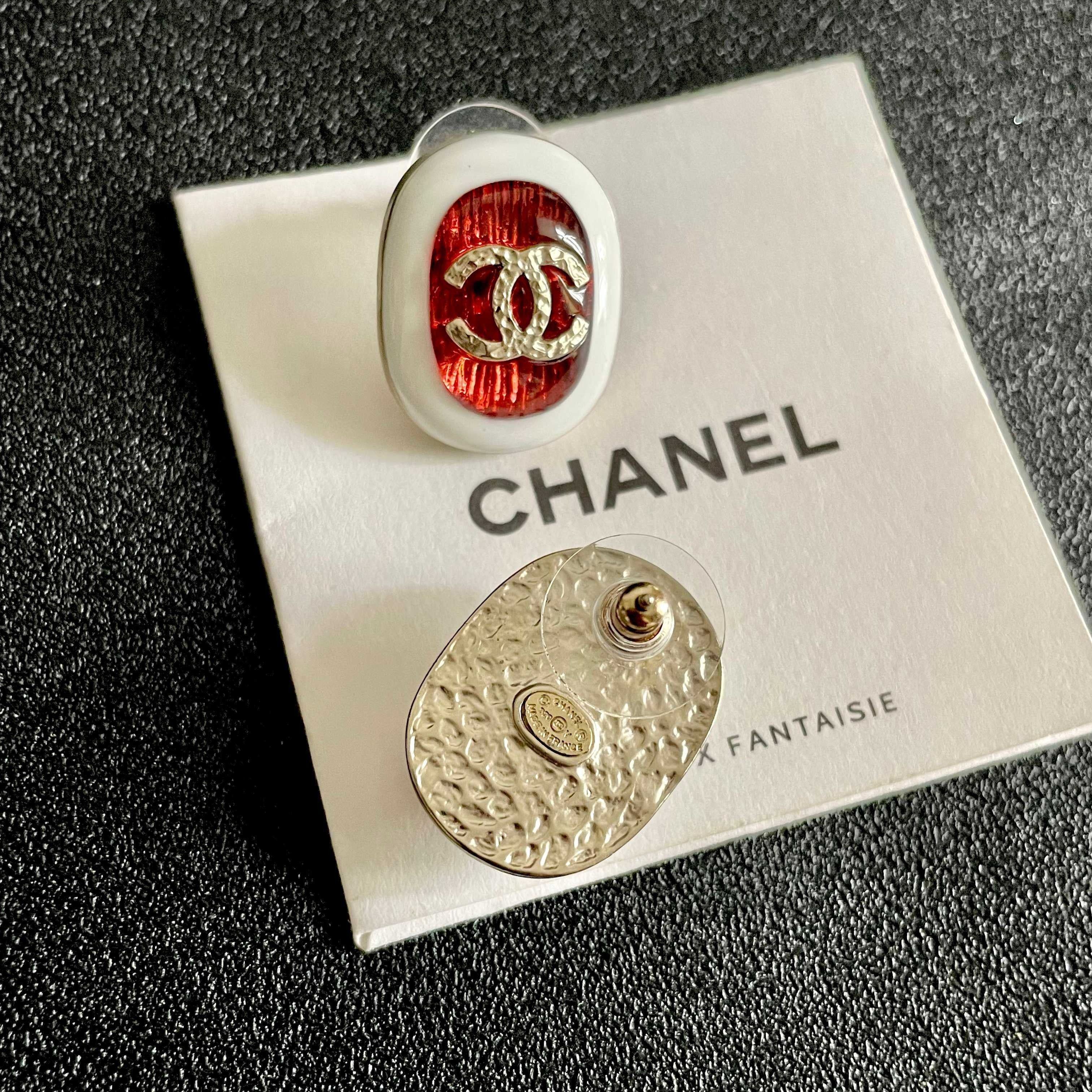 Pre-owned 1990s CC Logo Pearl Clip-on Earrings