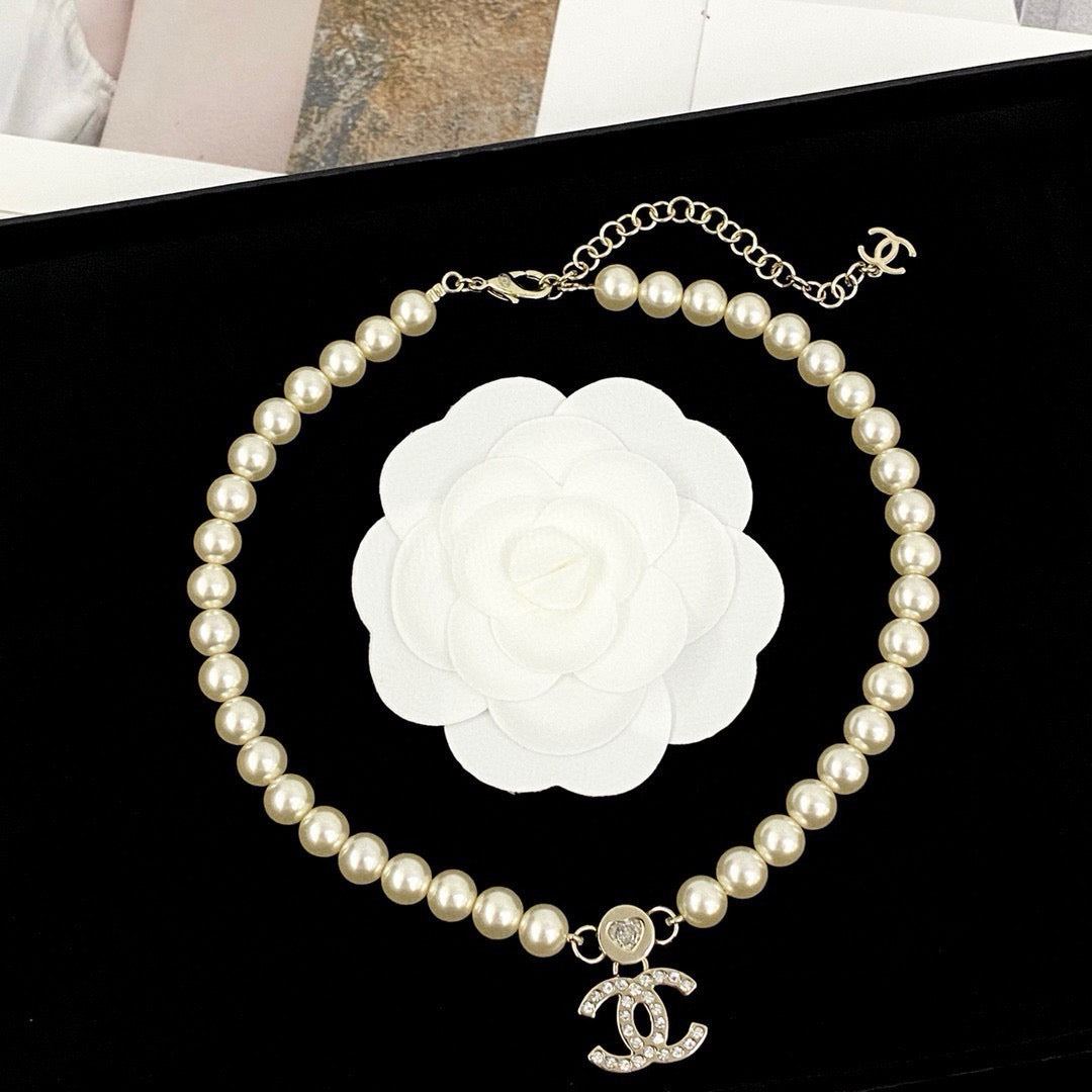 Vintage Authentic Gold-Tone Turn-Lock Necklace