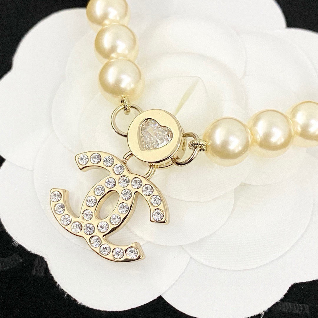 Vintage Authentic Gold-Tone Turn-Lock Necklace