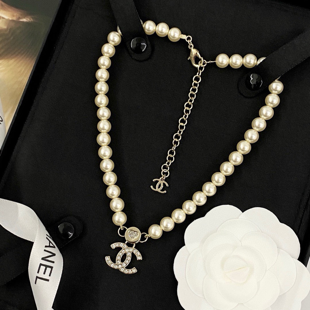 Vintage Authentic Gold-Tone Turn-Lock Necklace