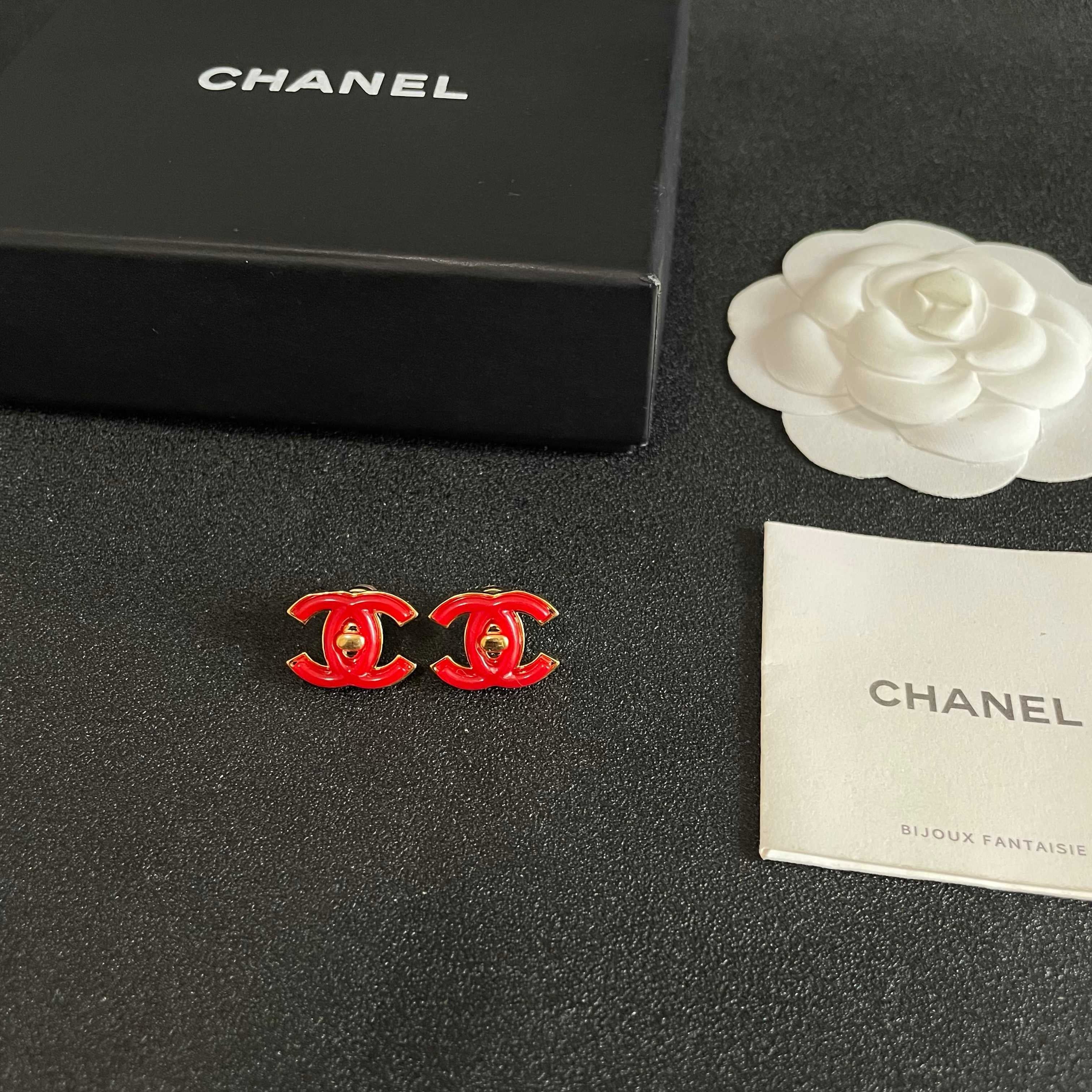 Vintage Authentic Gold-Tone Turn-Lock Earrings